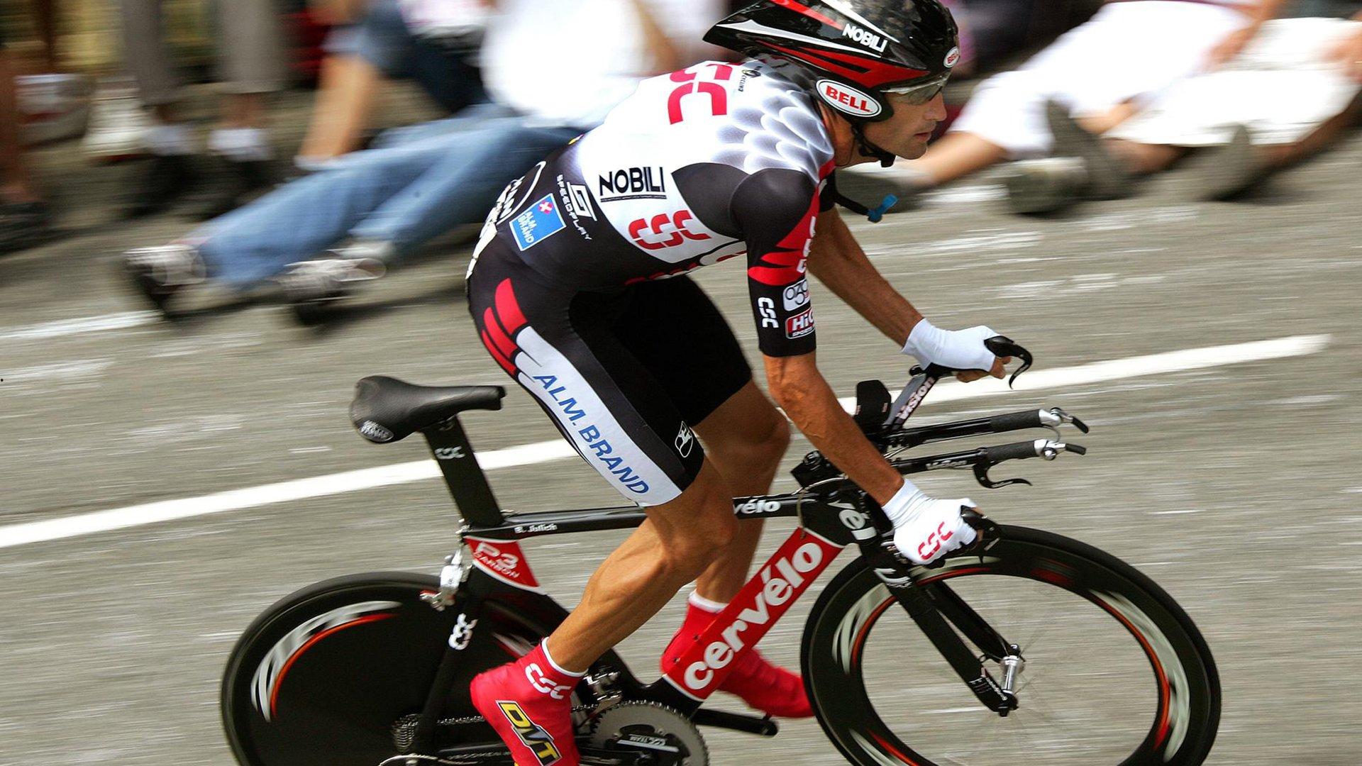 挖宝藏系列当撒贝宁遇上姚明，一场跨越高度的对话，点燃全民运动新热潮