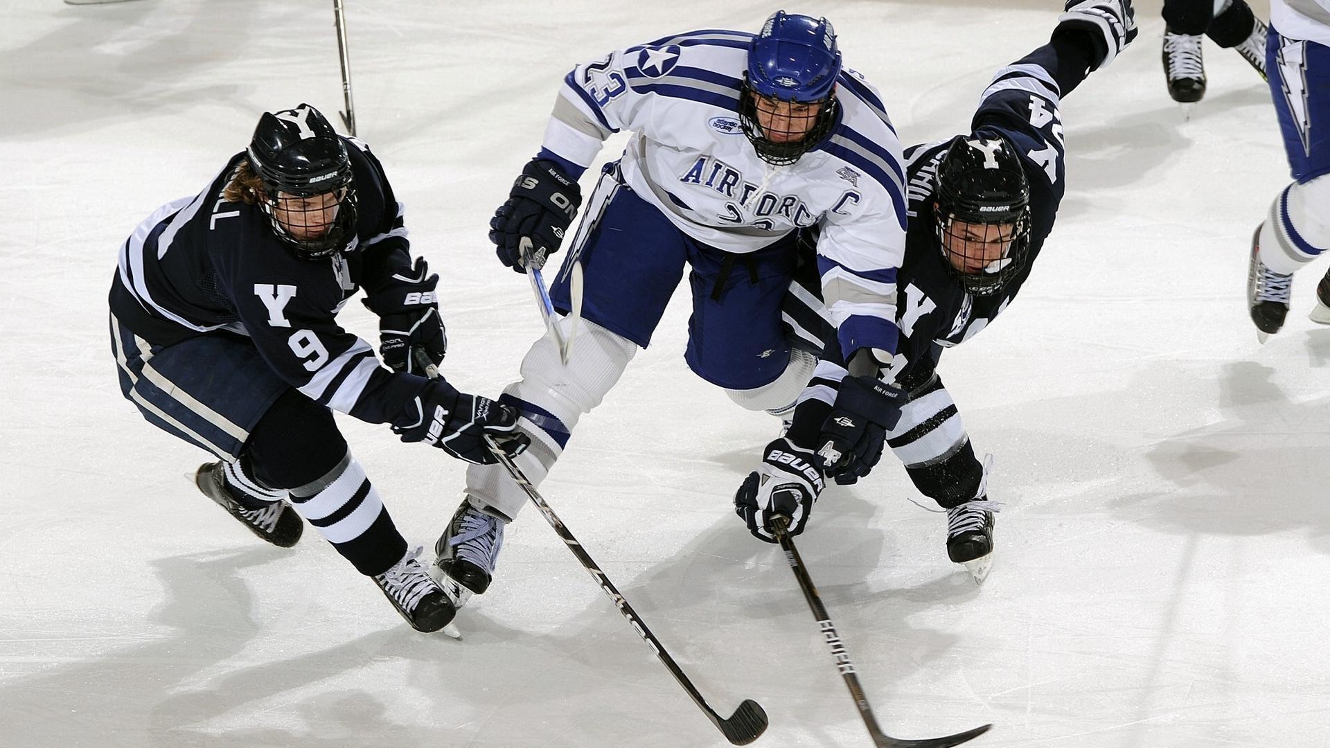 詹姆斯肯定球队防守韧性，无奈国王三分雨创赛季新高